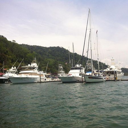 Fish Hook Marina Hotel Golfito Exterior photo