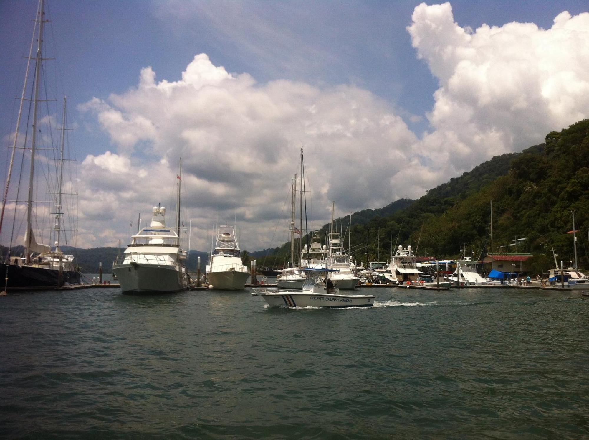 Fish Hook Marina Hotel Golfito Exterior photo