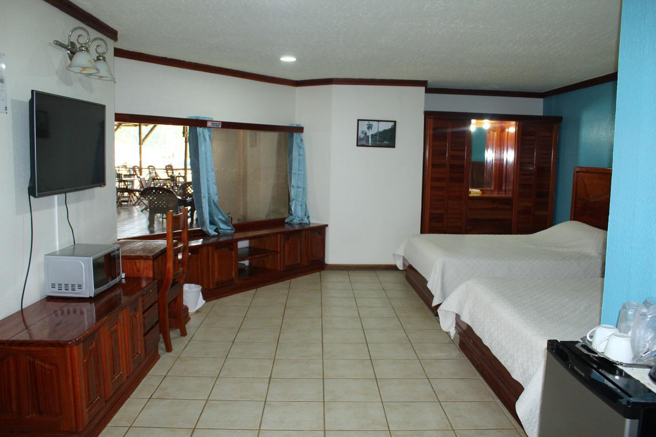 Fish Hook Marina Hotel Golfito Exterior photo