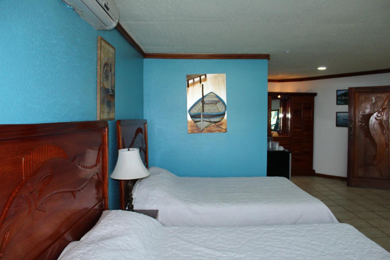Fish Hook Marina Hotel Golfito Exterior photo